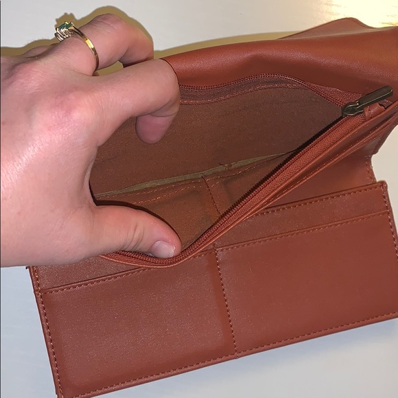 Large Wallet - Picture 4 of 5